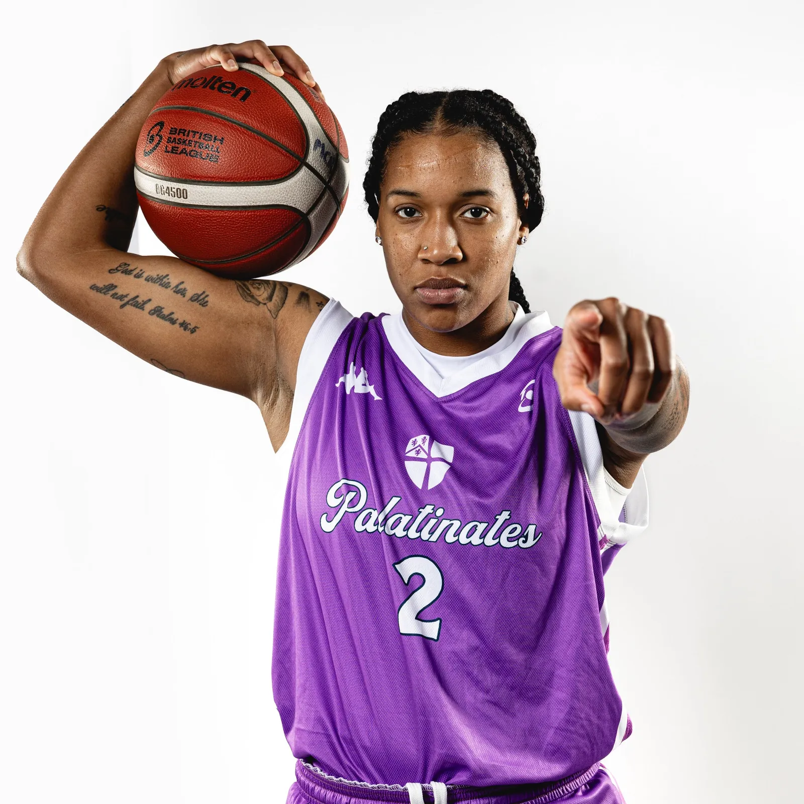 Janika, coach